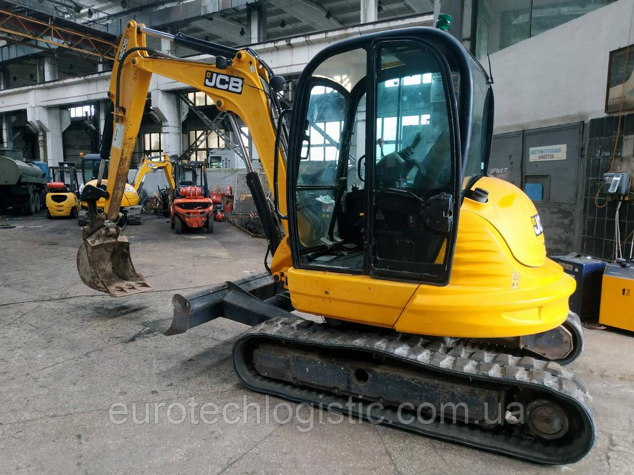 Мініекскаватор JCB 8065