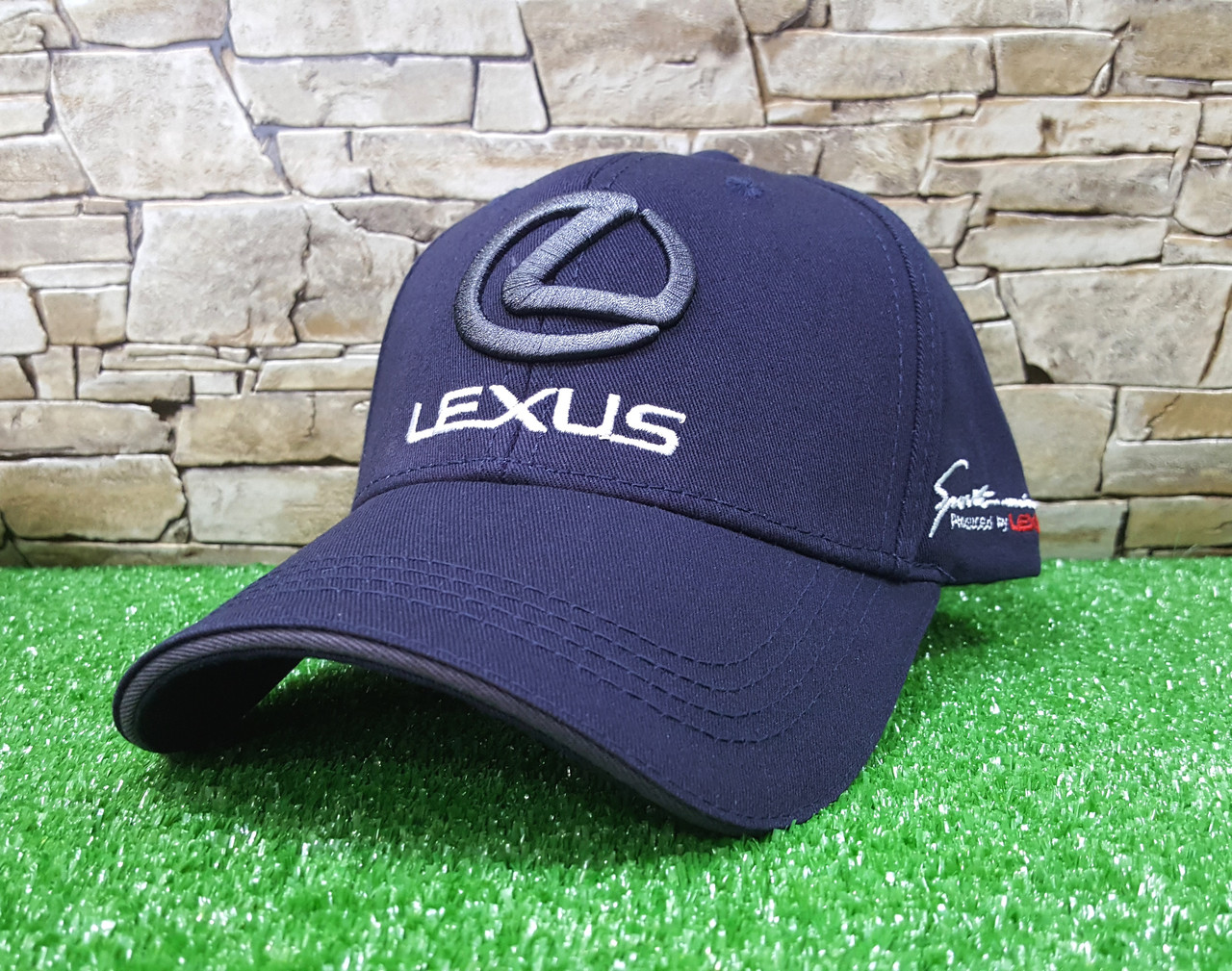 Кепка, бейсболка Lexus
