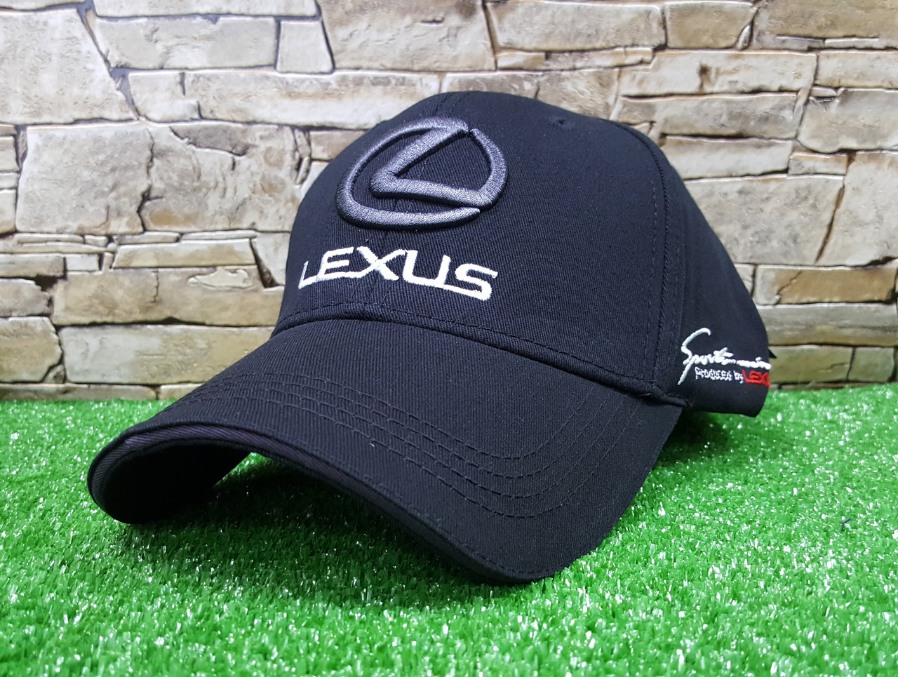 Кепка, бейсболка Lexus