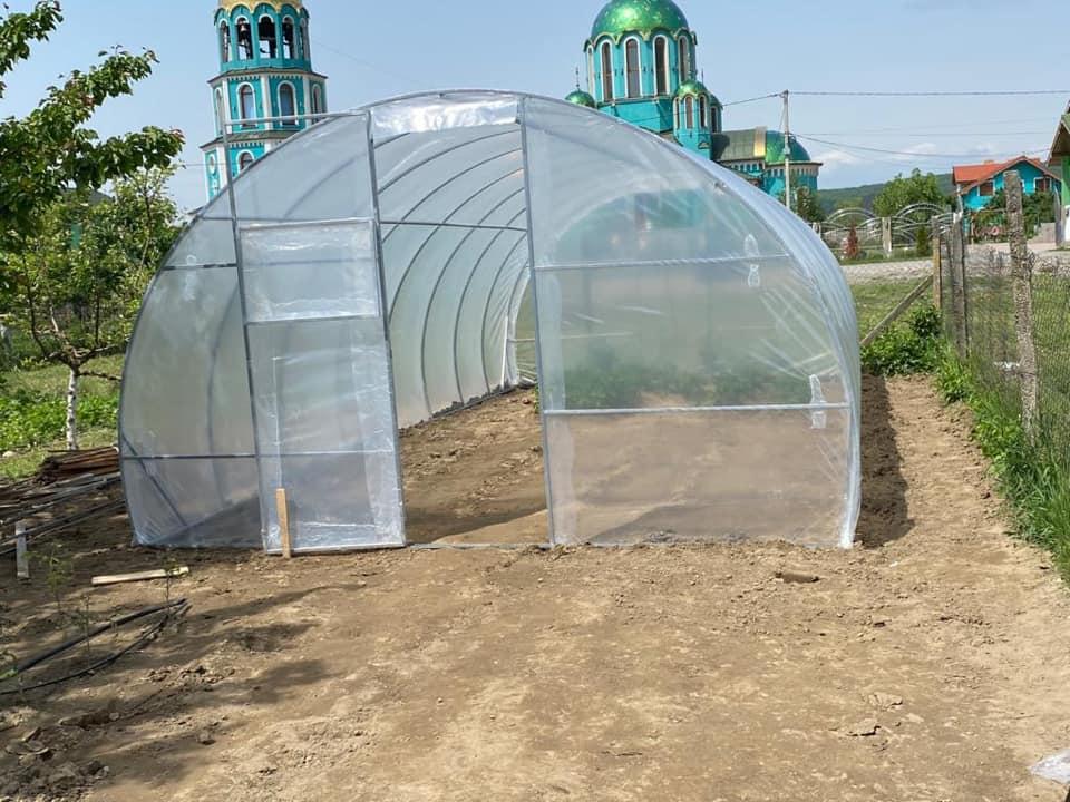 Теплиця "Говерла" 4х8м, труба 30х30мм з плівкою 150 мкн