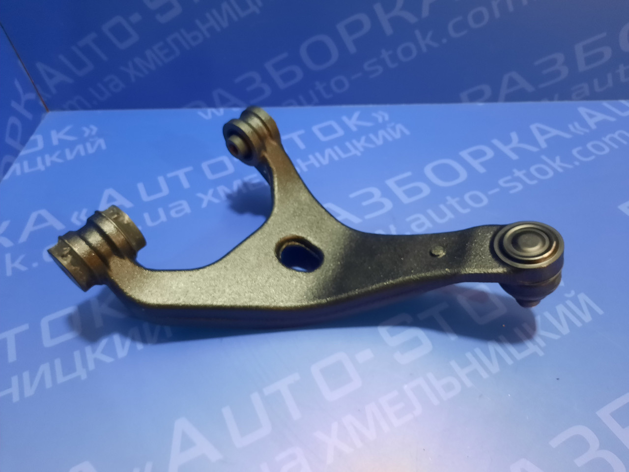 Важіль задній правий SUBARU Legacy 2009-2013 20252FG000, новий оригінал