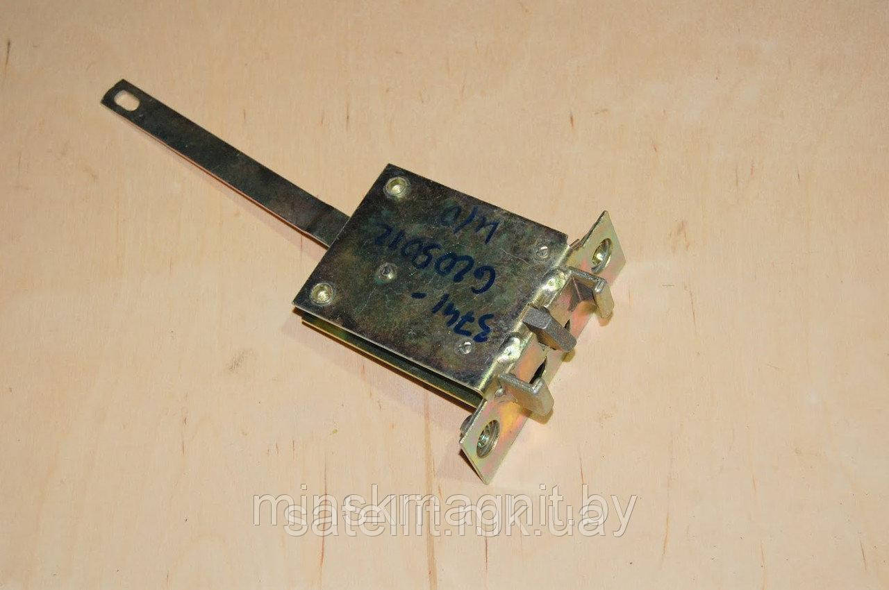 Замок дверей УАЗ-452 з кор. тяг. (н/обр.), 3741-6205012