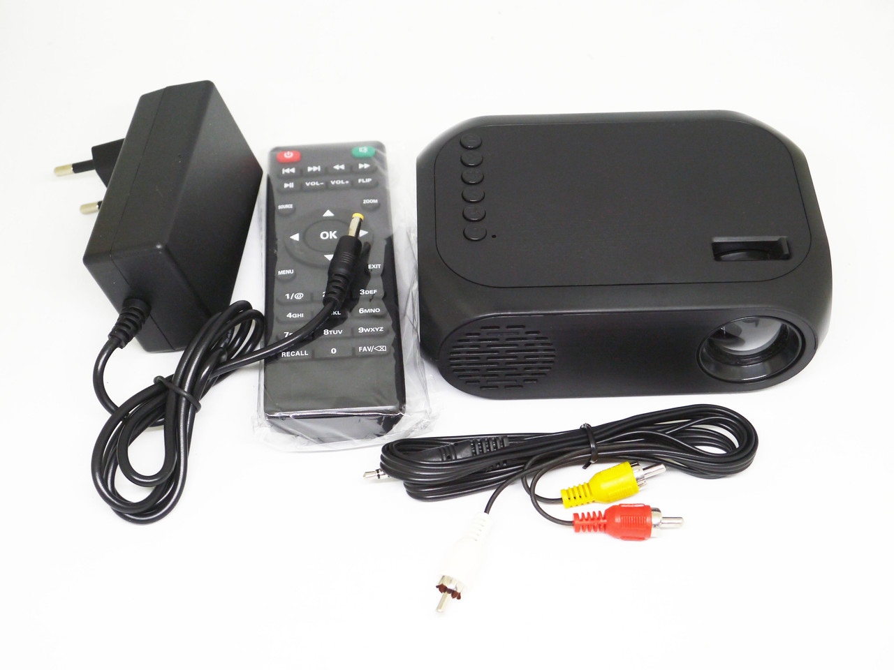 Led Projector YG320C Mini портативний мультимедійний проектор, фото 1