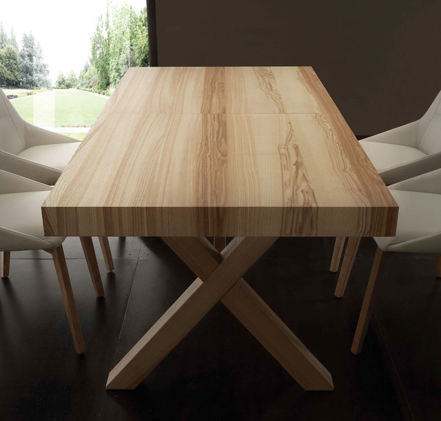 Эксклюзивный стол из плиты МДФ шпонированой Ясенем в сучках