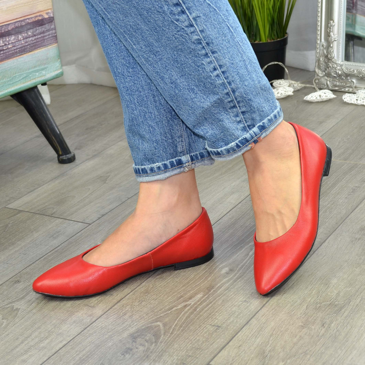 Туфли-балетки женские кожаные с заостренным носком, цвет красный - фото 1 - id-p949120097