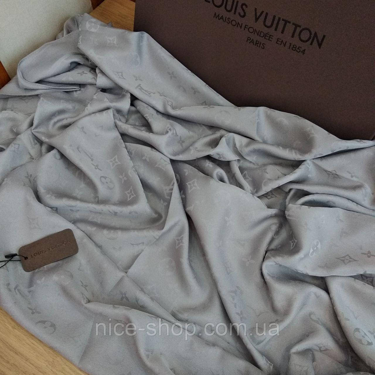 Хустка Louis Vuitton шовковкова, сталевого кольору