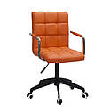 Крісло Augusto Arm BK-Modern Office з підлокітниками, помаранчевий екокожа на чорній хрестовині c колесами, фото 4