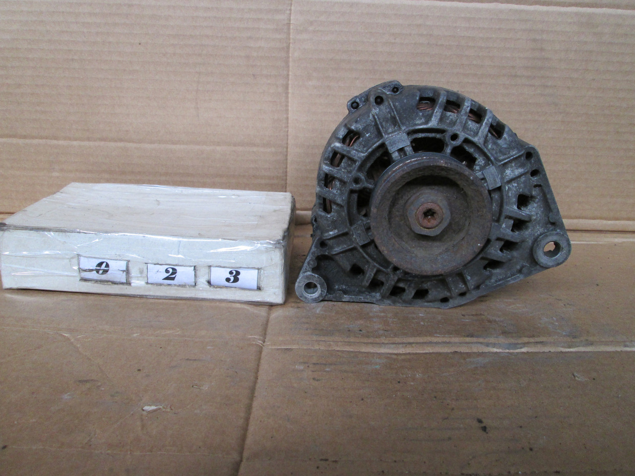 No23 Б/в Генератор/щітки для VW Passat B5 Audi A4 B5 1997-2000, фото 1