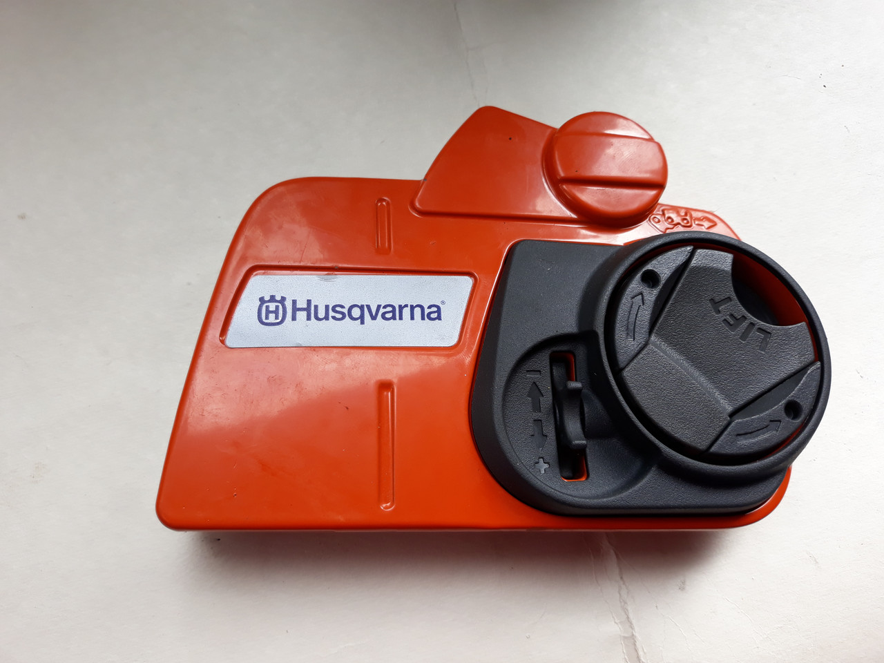 Кришка гальма (ручна натяжка) до бензопилки Husqvarna 135,140 оригінал