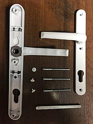 Ручка нажимна на планці для металопластикових дверей 92/28/245/216 з пружиною 3 гвинта PINAR біла