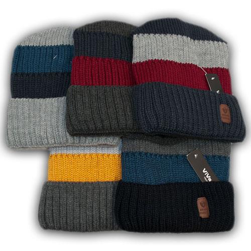 Вязаная шапка и хомут для мальчика