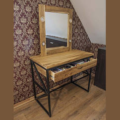 Туалетки, приліжки, пуфики,