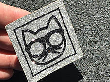 Нашивка Кіт в окулярах срібло 50х50 мм, фото 3