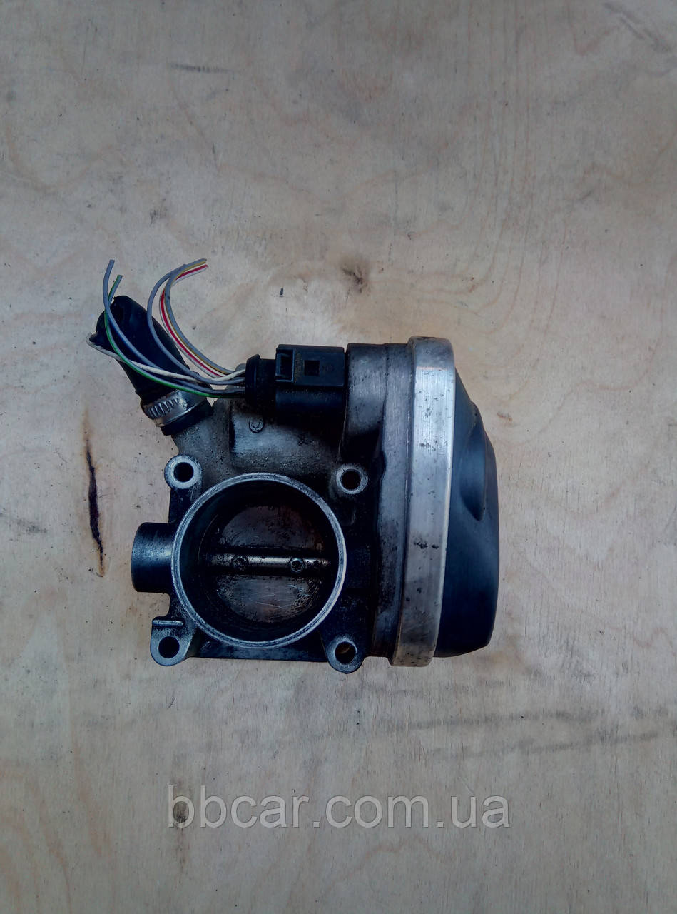 Дроссельная заслонка Audi , Volkswagen , Skoda 036 133062 L