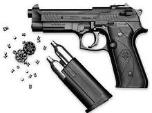Пневматичні пістолети і револьвери