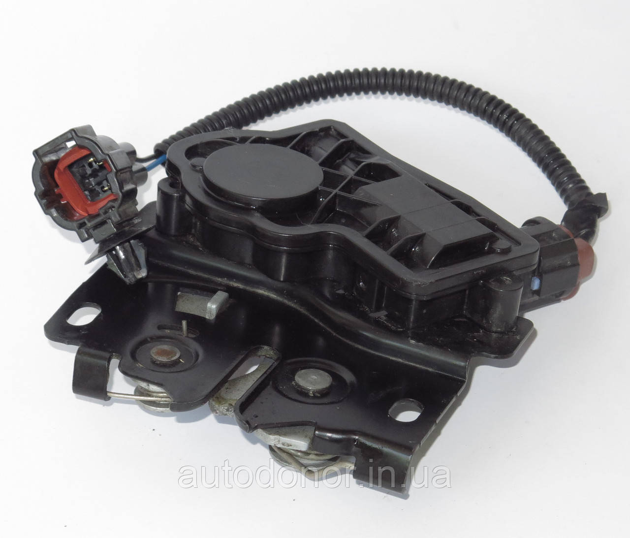 Замок відкриття лючка заряджання Nissan Leaf ZE1 (18-) 657A0-5SK0A