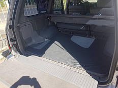 Наш EVA коврик в багажнике Toyota Land Cruiser 100 '98-07  4