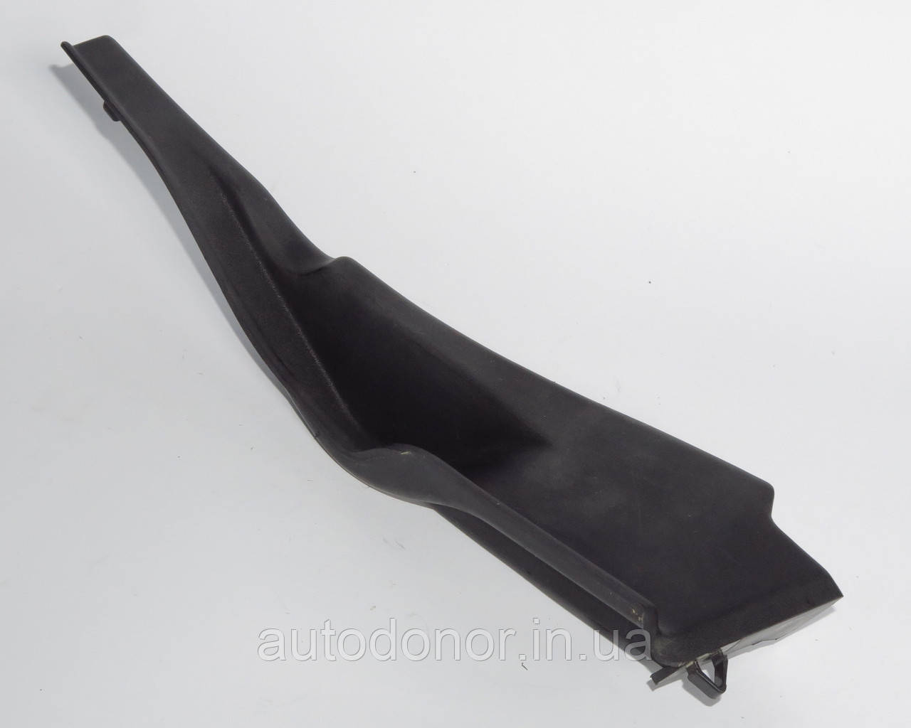 Накладка переднего левого крыла верхняя (водослив) Nissan