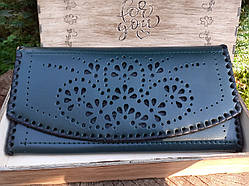 Шкіряний гаманець жіночий.