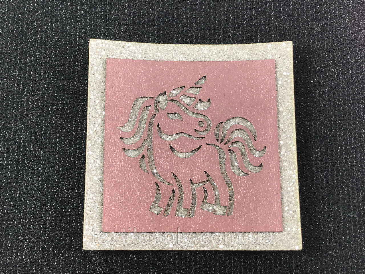 Нашивка Єдиноріг блискітки 50х50 мм