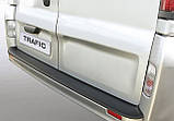 Пластикова захисна накладка на задній бампер для Renault Trafic 2006-2014, фото 3