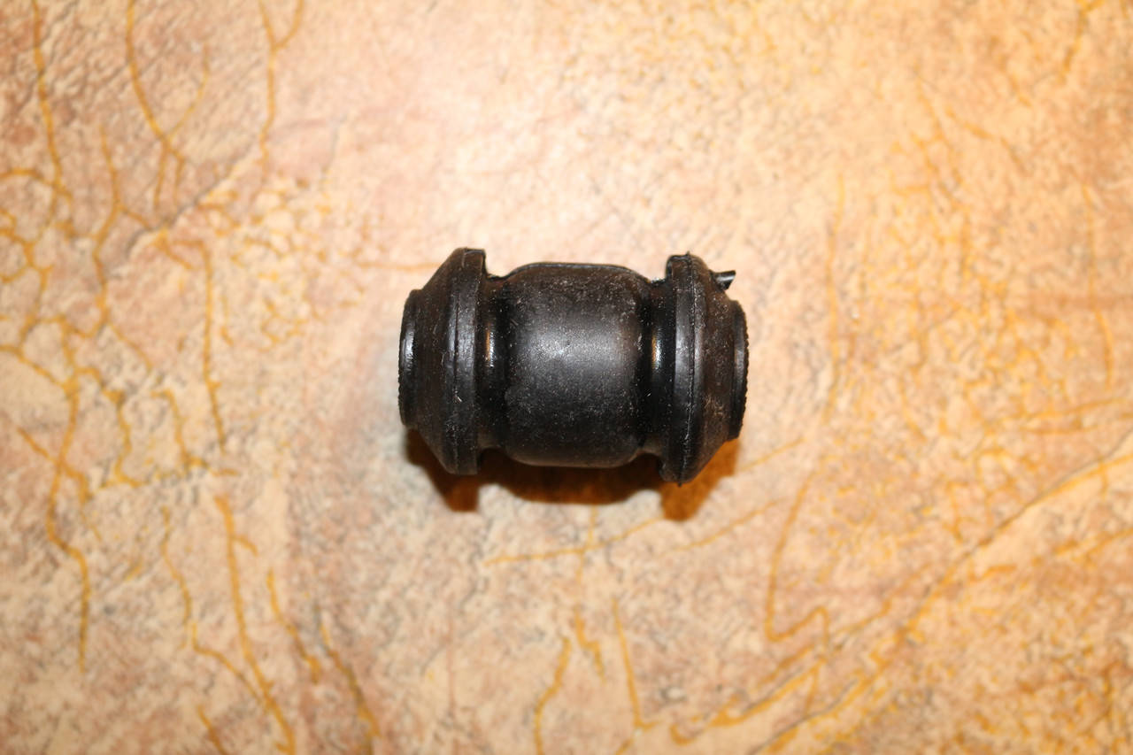 

Сайлентблок переднего рычага Авео (CTR) передний 96535087/CVKD-34