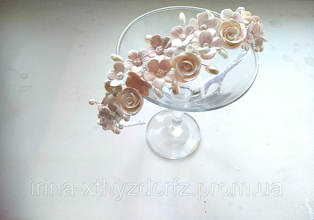 Весільні обруч з квітами капучіно, айворі і перлами, фото 1