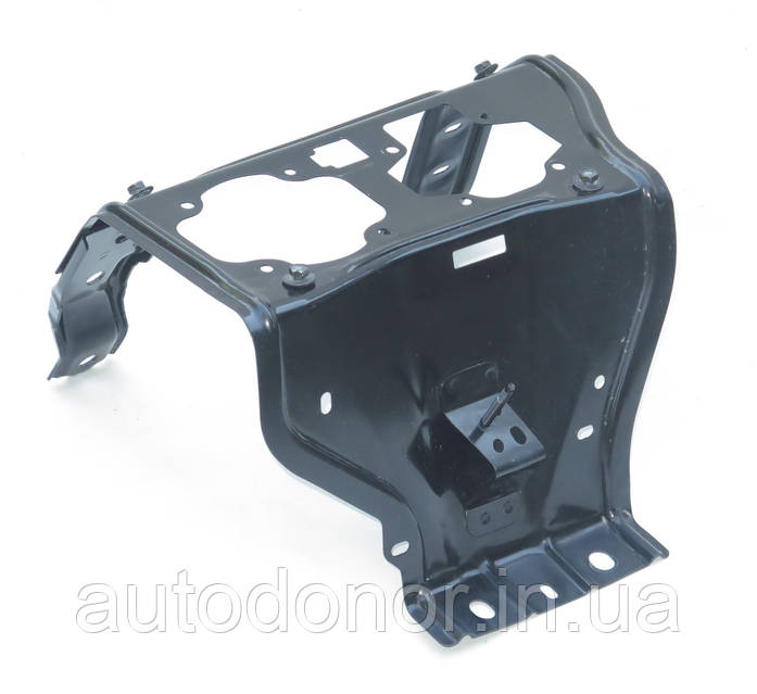 Крепление / кронштейн зарядного порта Nissan Leaf ZE1 (18-) 62550