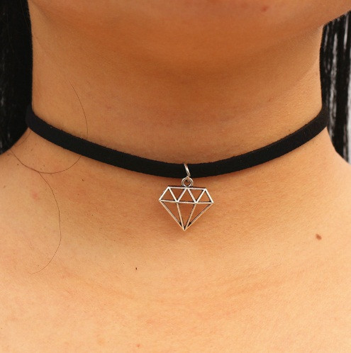 Жіночі чакери багато різновидів