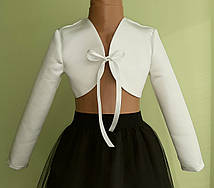 Дитяче атласне болеро кольору айворі, зі стрічкою, розмір 104