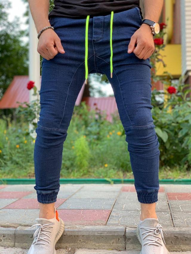 Спортивные мужские штаны Спортивные мужские штаны