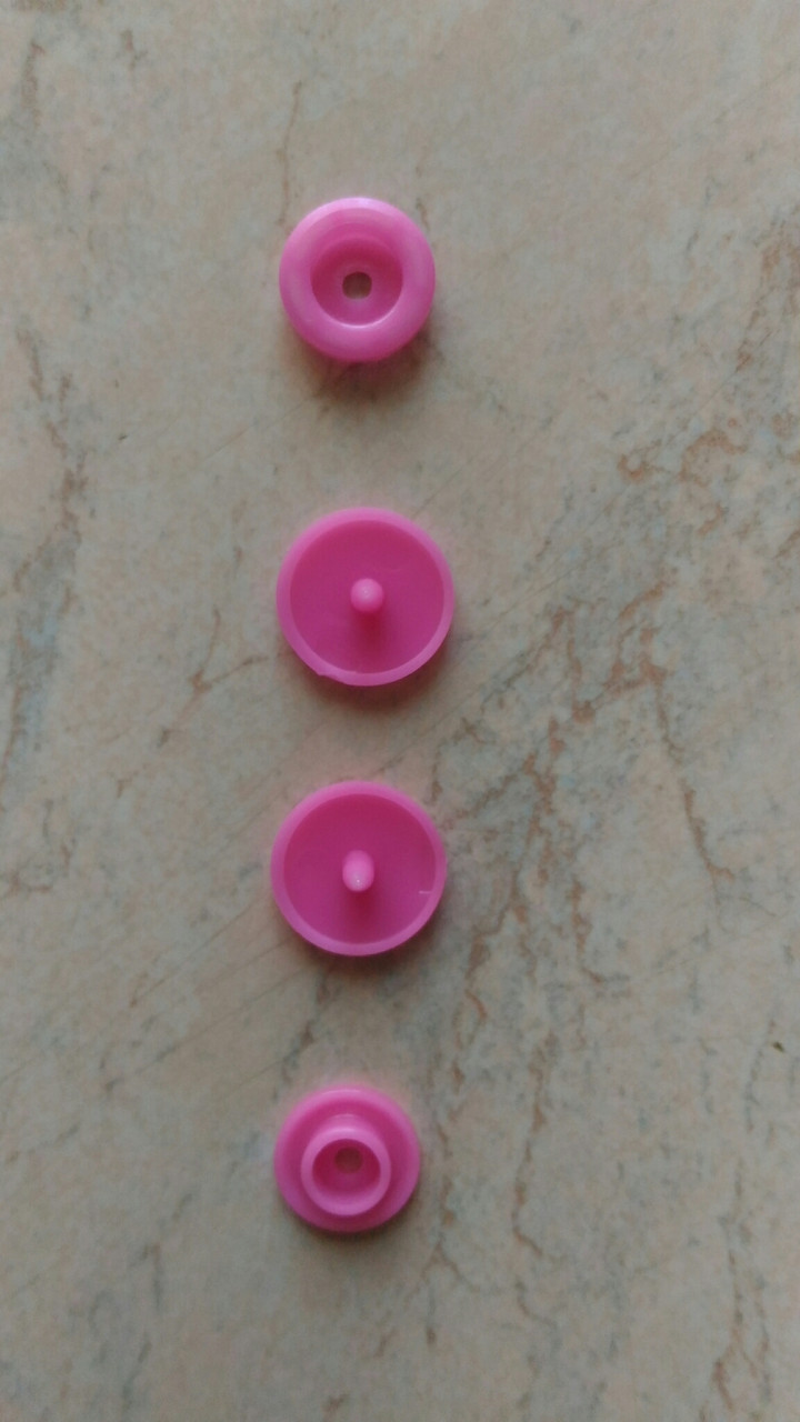 Кнопка пластик Т5 11,7 мм малиновий, фото 1