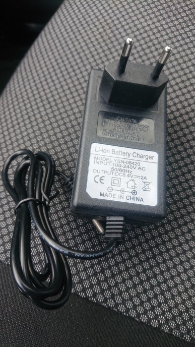 Зарядний пристрій 2A для литієвих АКБ, для BMS 2S 8.4V 2AC/CV Li-ion, Li-Pol
