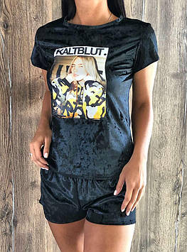 Велюрова молодіжна піжама Футболка з аплікацією і шорти.