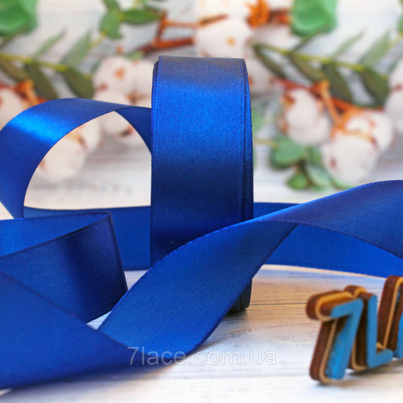 Стрічка атласна однотонна / колір ЕЛЕКТРІК / ширина 2,5 см / бобіна 23 м, фото 1