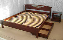 Ліжко "Фантазія" (200*160), масив - вільха, покриття - "горіх італійський" (№ 462).