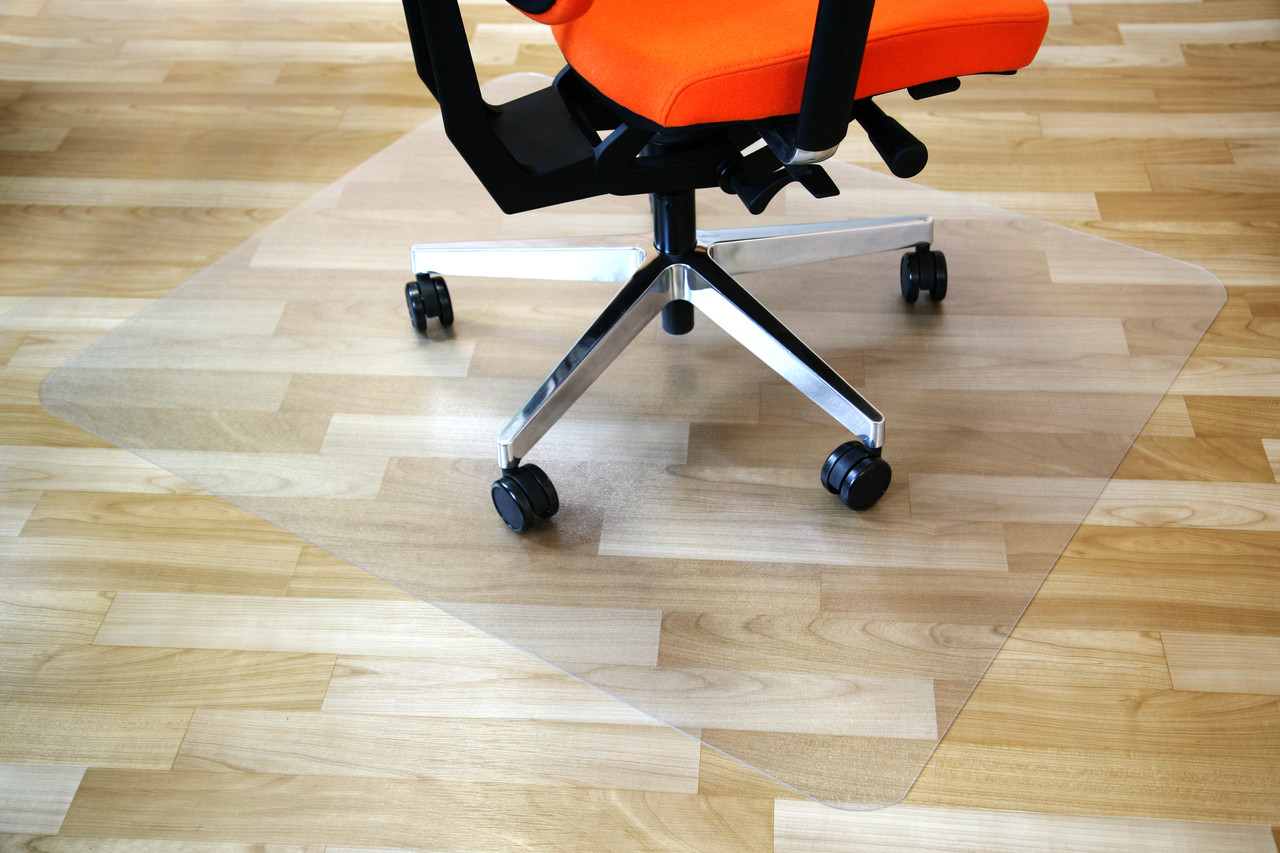 Захисний килимок під офісні стільці