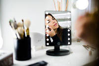 Косметическое зеркало с сенсорным экраном Magic Makeup Mirror,Зеркало с подсветкой, косметическое зеркало, в!