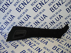 Обшивка задньої стійки внизу праворуч Mercedes S212 A2126903025