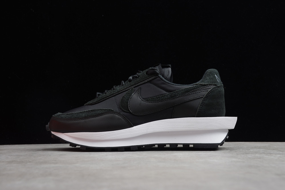 Кросівки жіночі Sacai x Nike LVD Waffle Daybreak / DBR-021