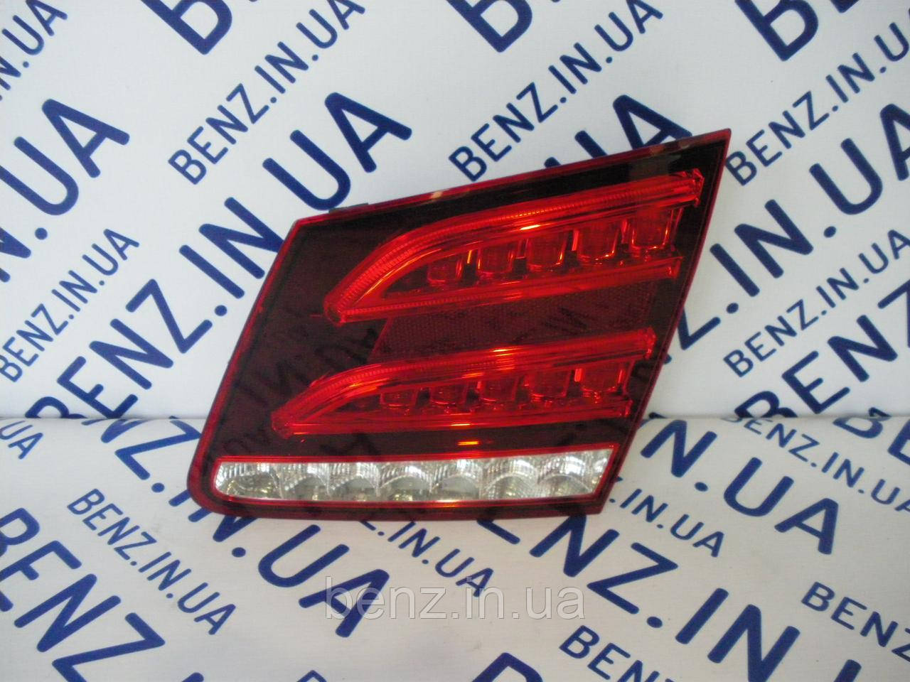 Задній ліхтар внутрішній праворуч Mercedes S212 рестайл A2129062203