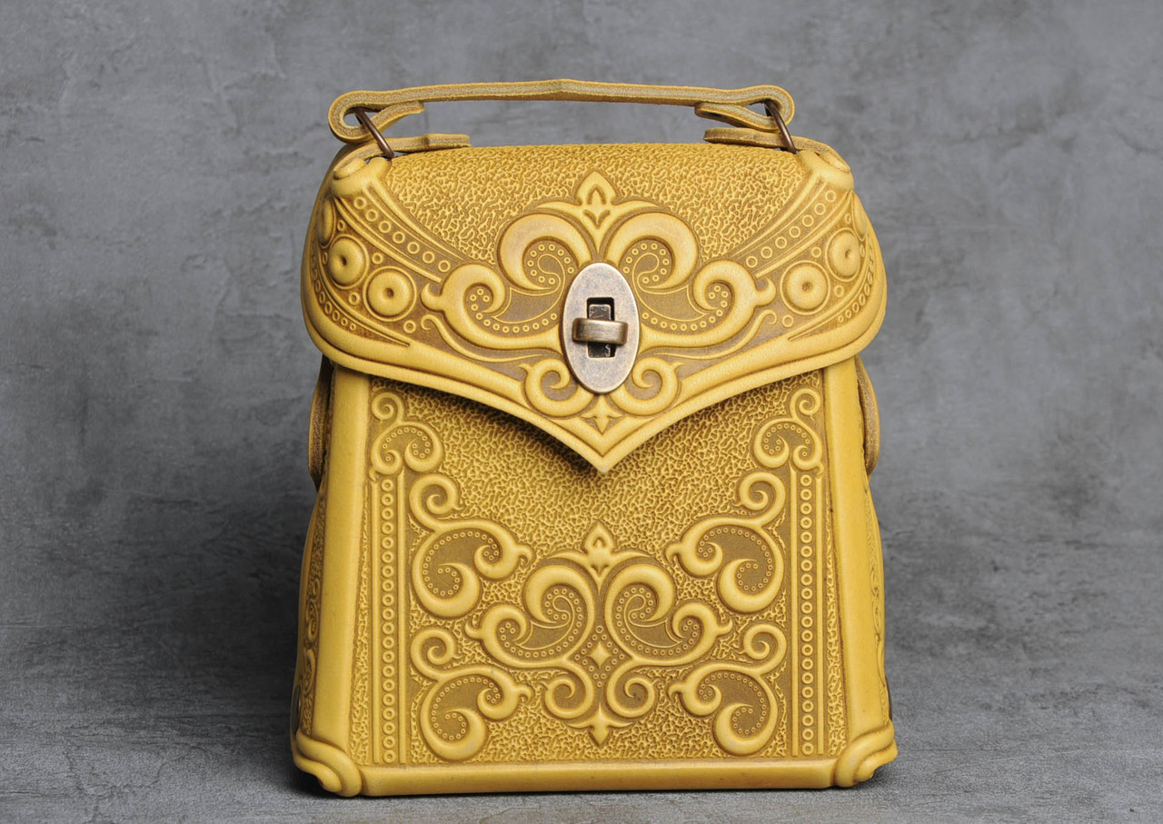 Шкіряний міні рюкзак-трансформер "Венеція" жовтого кольору, 17х19х7 см, фото 1