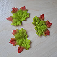 Аркуш тканинний. Набір 10 шт. ( 7.5 на 8 см) Клен зелений із рудими кінчиками.