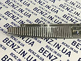 Хром накладка порогу багажнику Mercedes S212 A2126900027, фото 2