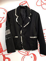 Нарядный детский пиджак для мальчика с карманами с нашивкой Krytik Италия 538429 Черный 164.Топ! 152