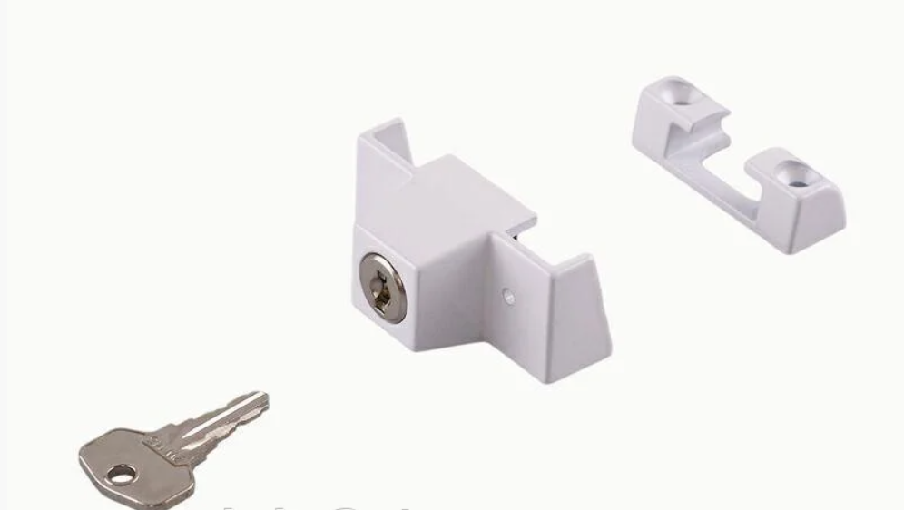 Дитячий Замок з ключем блокуючий SIEGENIA колір білий, ціна 338 грн ...