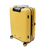 Велика, пластикова валіза на 4-х колесах 118 л Snowball жовта, фото 2