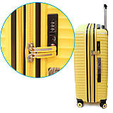 Велика, пластикова валіза на 4-х колесах 118 л Snowball жовта, фото 7