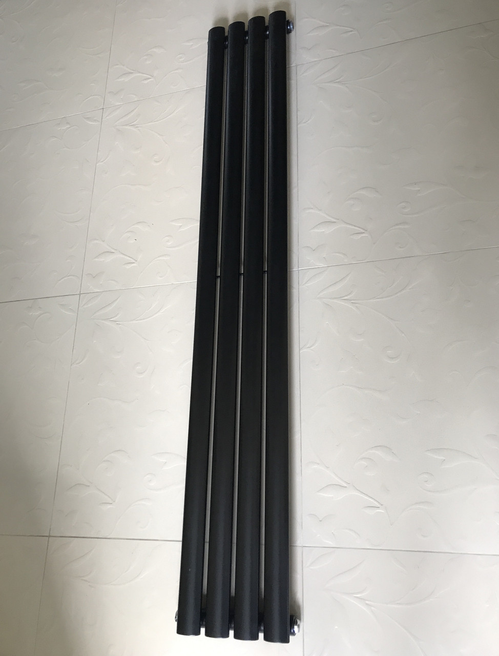 Радіатор дизайнерський вертикальний Rimini 4/1500 Чорний матовий 1500*236, фото 1