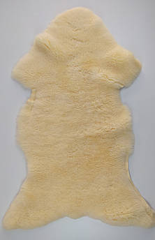 Накидка з овчини.